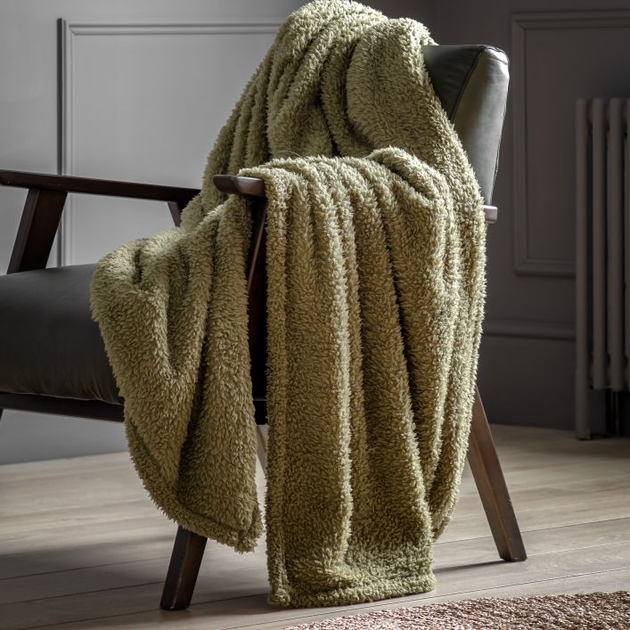 Ghedi Barosa Fleece Throw Olive — SantoLusso®