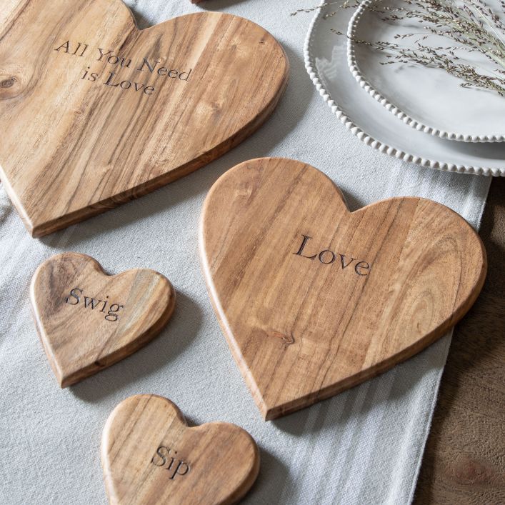 Ghedi Emotive Heart Chopping Board Natural Small — SantoLusso®