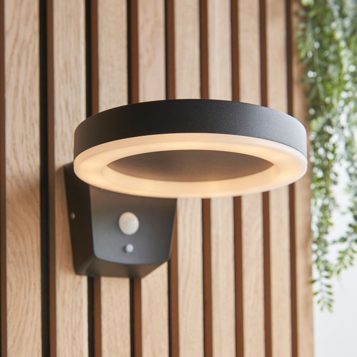 Ghedi Giosia Outdoor 1 Wall Light — SantoLusso®