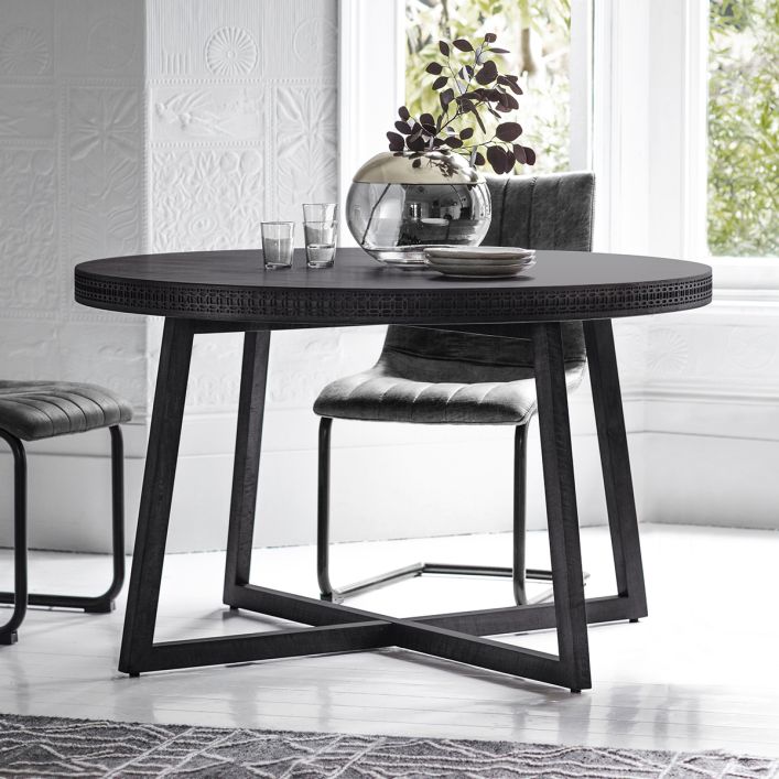 Ghedi Montone Boutique Round Dining Table — SantoLusso®